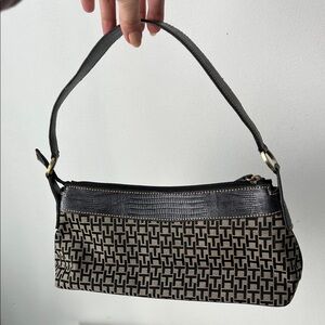 Tommy Hilfiger Black Tan monogram Patterned Shoulder Bag canvas snakeskin